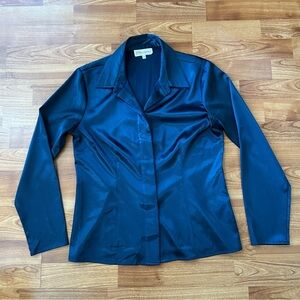 4/$15 Vintage Classique Collections blue satin blouse